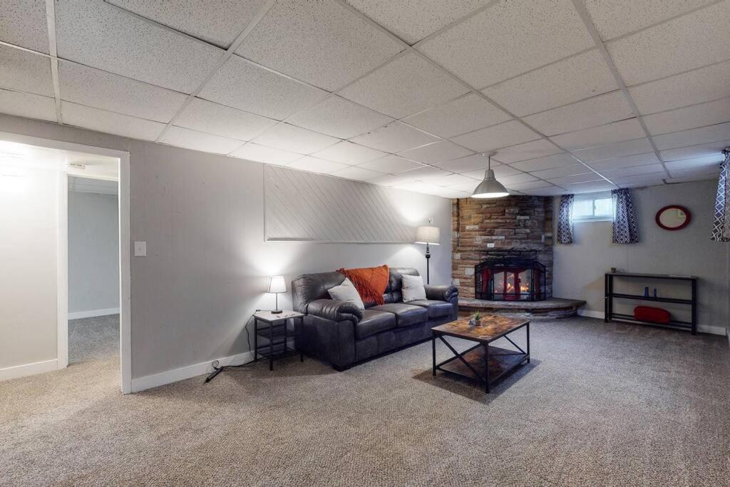 Large Remodeled Home With 5 Bedrooms 4 King Bed Centennial Luaran gambar