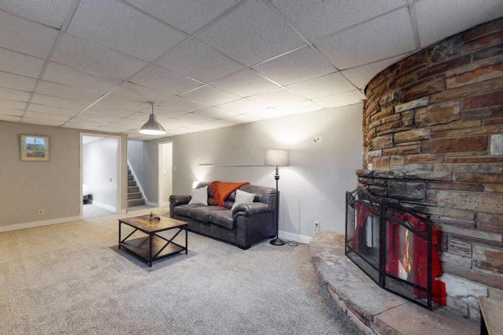 Large Remodeled Home With 5 Bedrooms 4 King Bed Centennial Luaran gambar